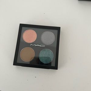 Mac eyeshadow - pro colour x 4 compact
